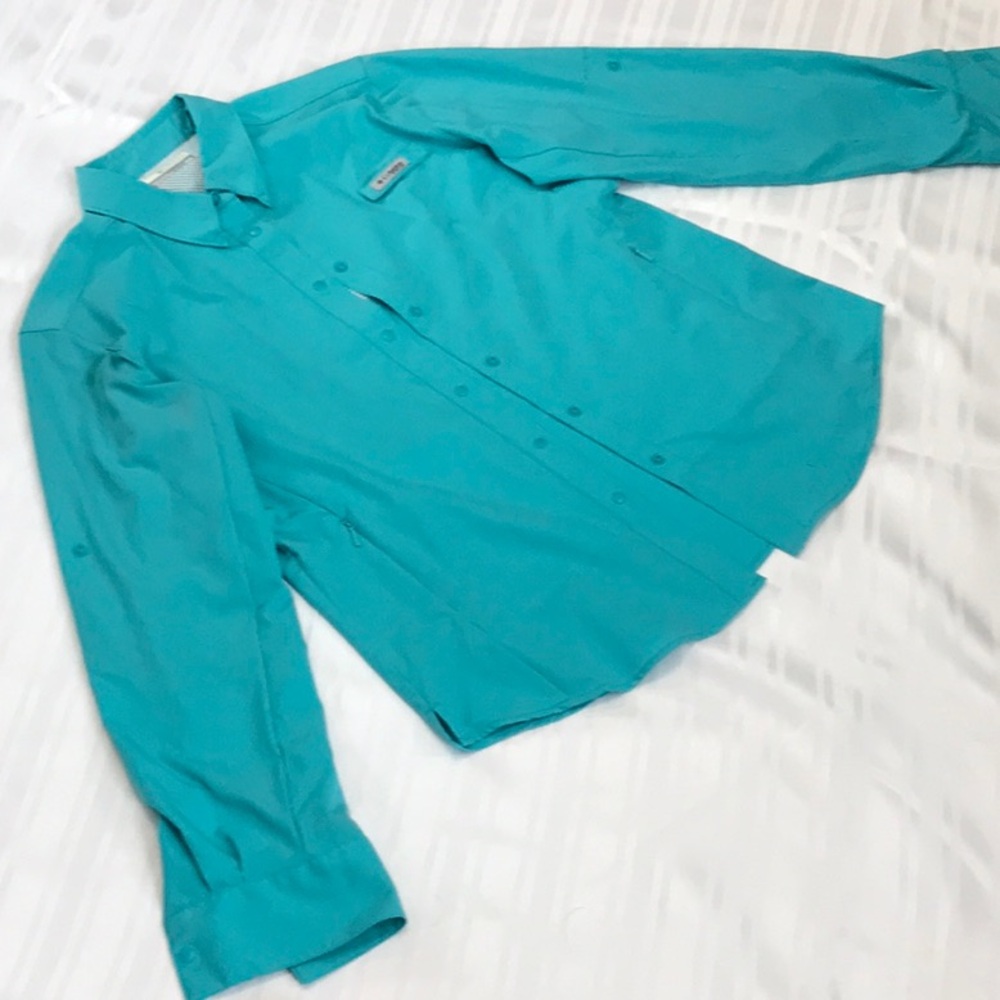 COLUMBIA women’s PFG shirt